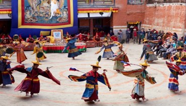 List of festivals which you can't miss on Himalayas